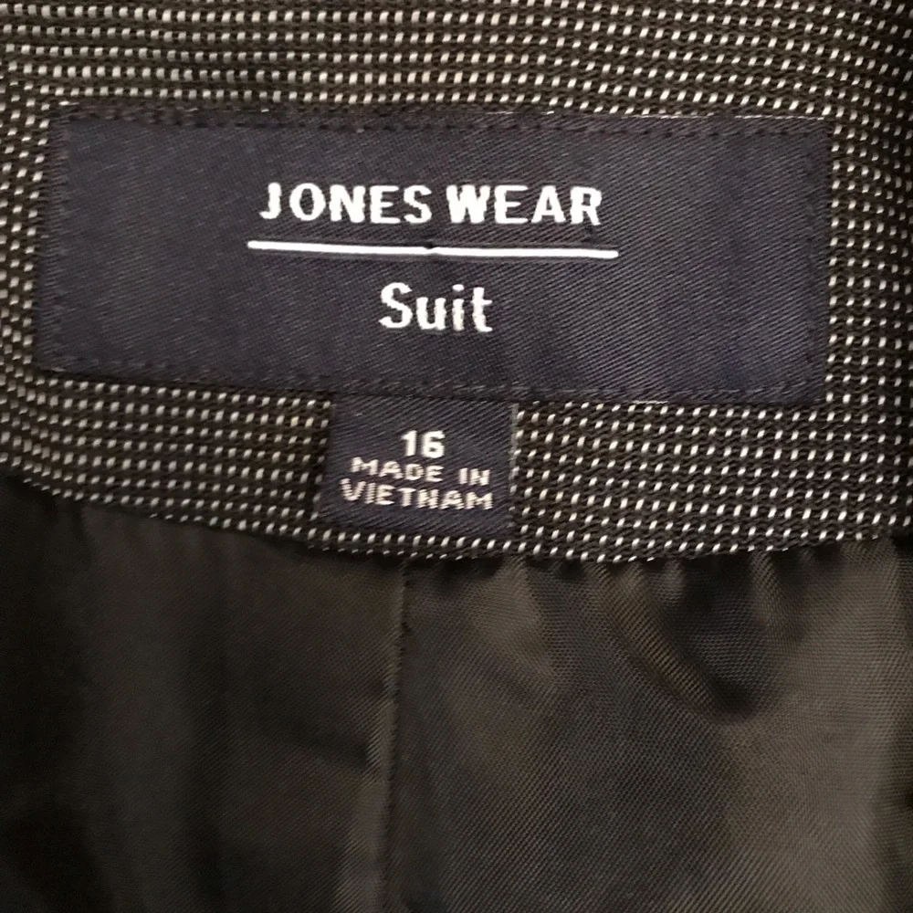 Jones Wear Premium Suit Blazer Jacket Size 16 Grey Career Office Business Corp